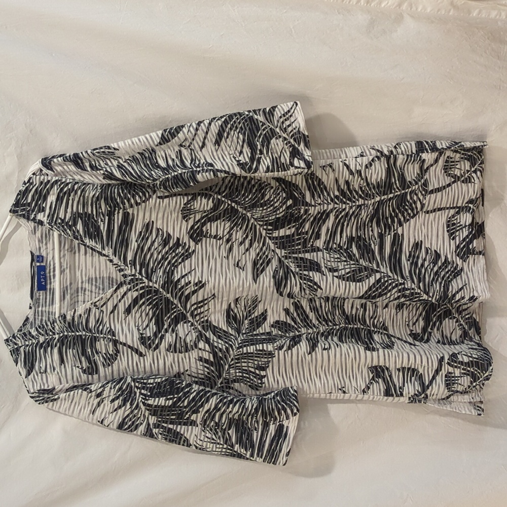 Apt. 9 | Swim Cover-Up Navy Palms White Random Stripes Sheer V-Neck Tunic | S